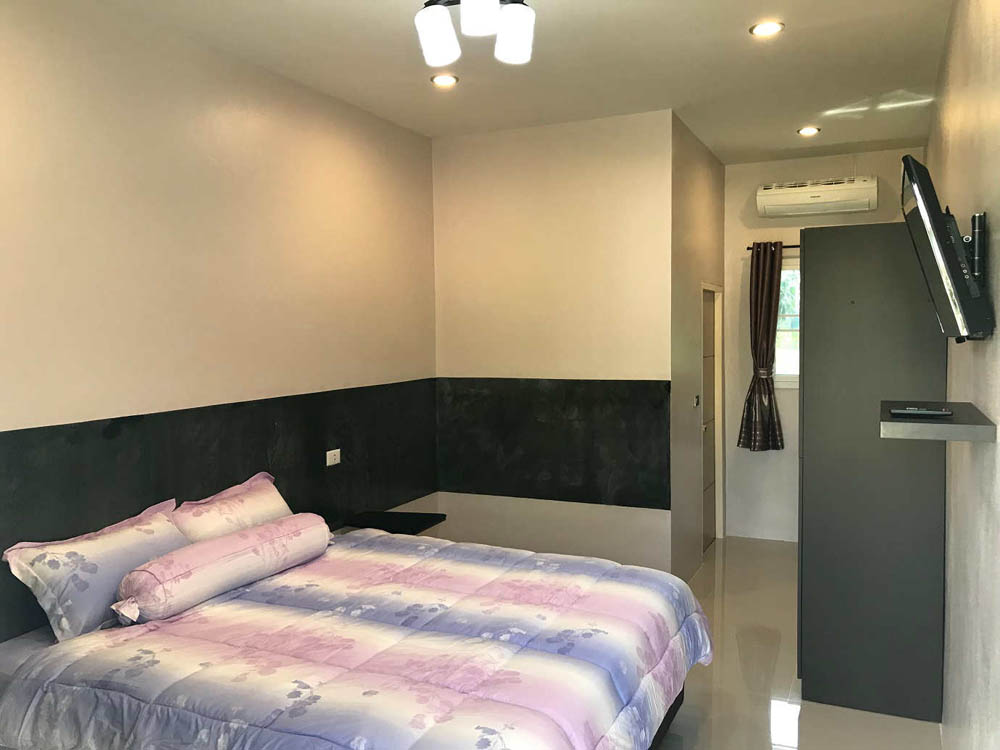 muay thai camp room